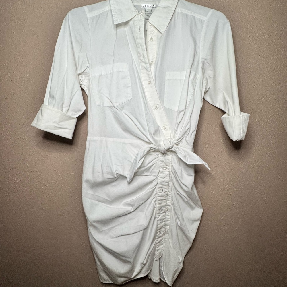 VENUS Crisp White Button-Up Tie Shirt Dress